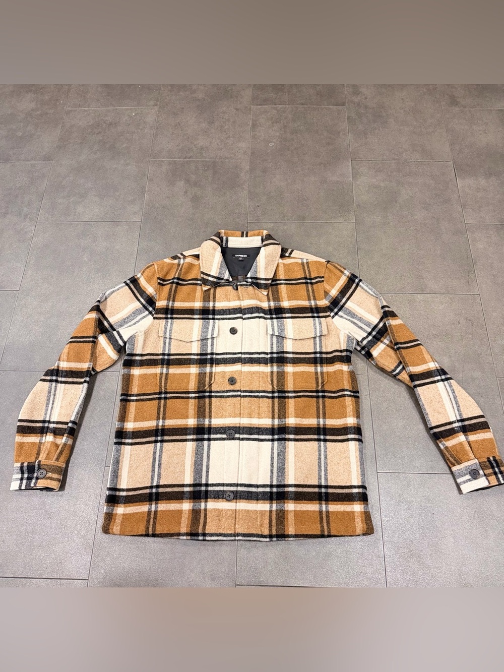 Express Men’s M Plaid Shacket Tan Black Cream Flannel Shirt Jacket Button Up New